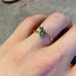 10K yellow Gold Natural Emerald and Genuine Diamond ring